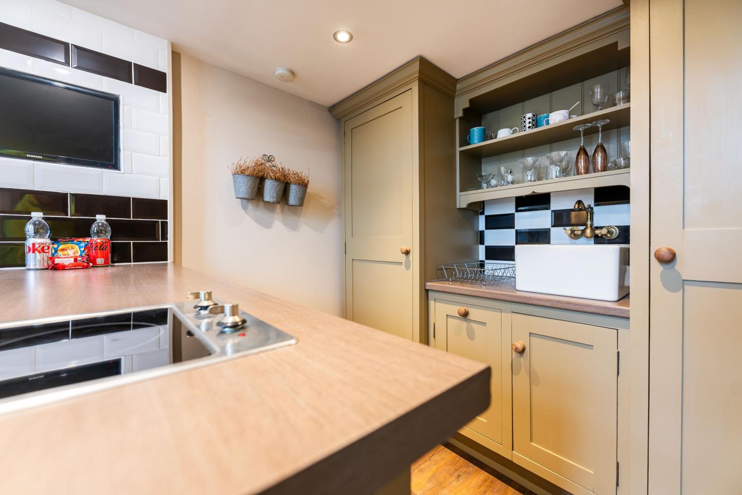 Luxury One Bedroom Mezzanine in Paddington