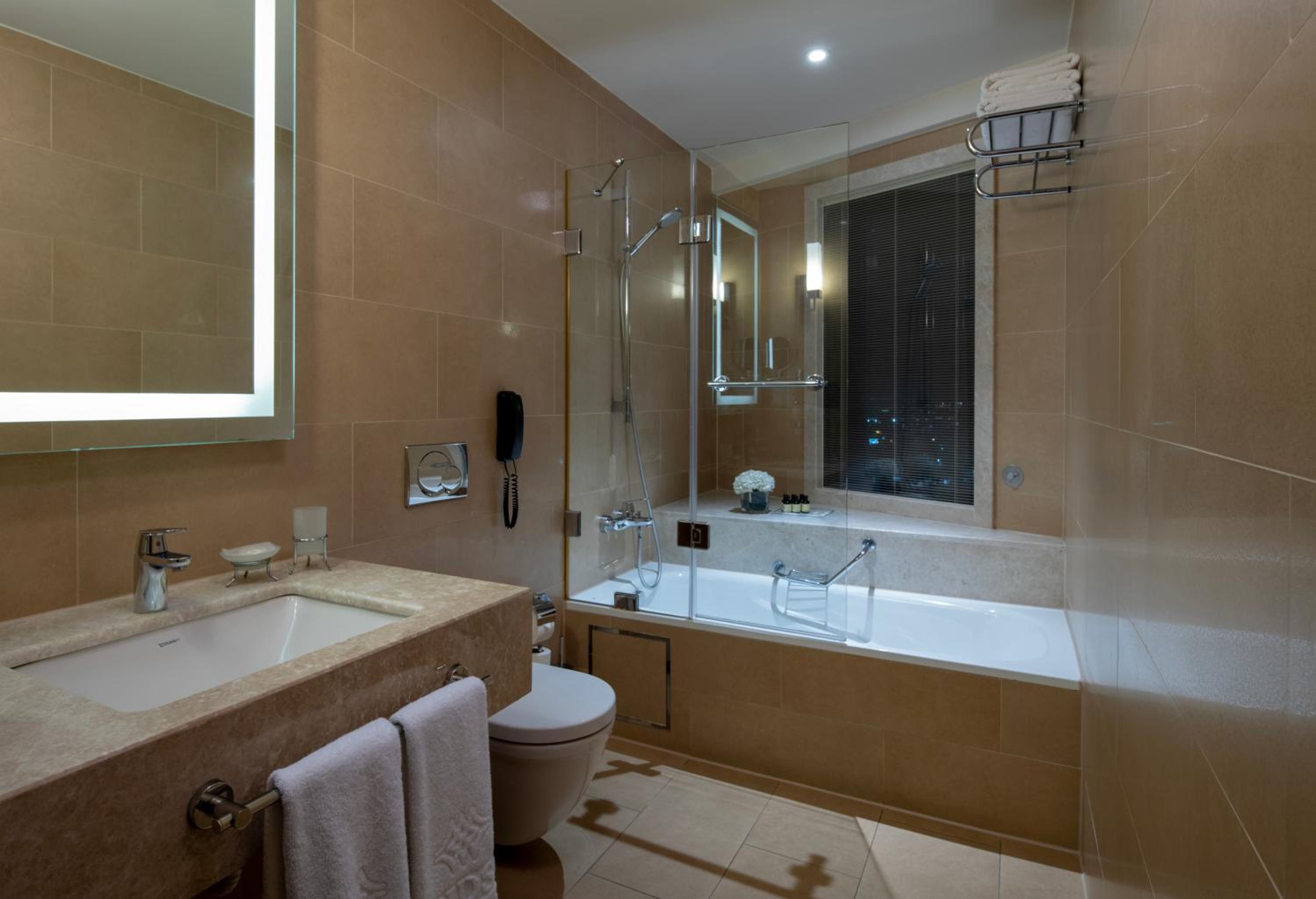 Windsor Hotel & Convention Center Istanbul - Image 12