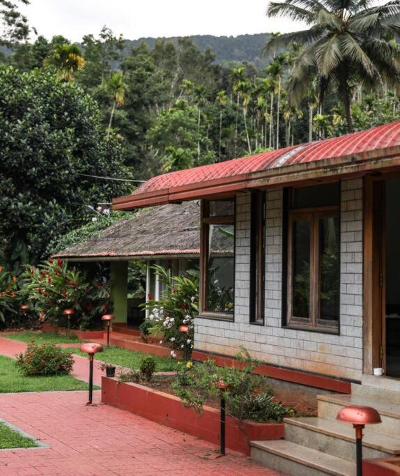Maharshis Guddethota Homestay