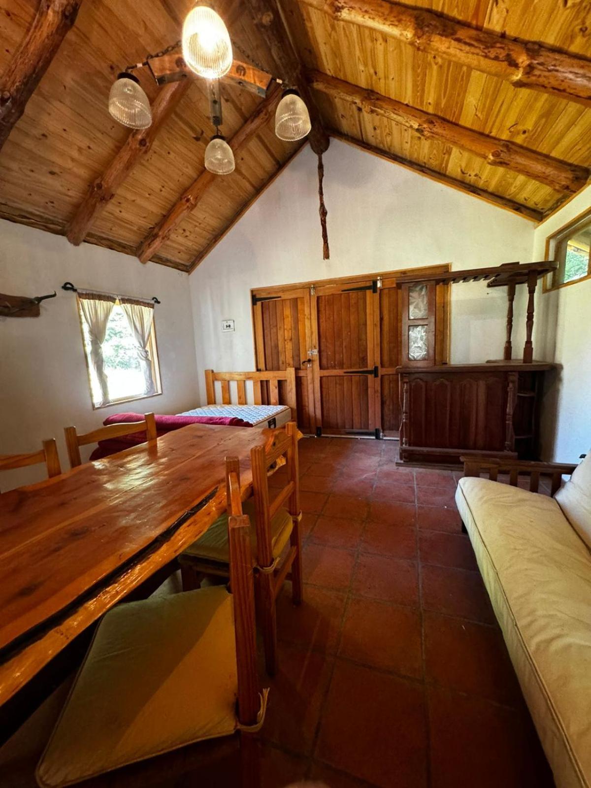 Cabaña El quincho de Bandurrias MELIQUINA