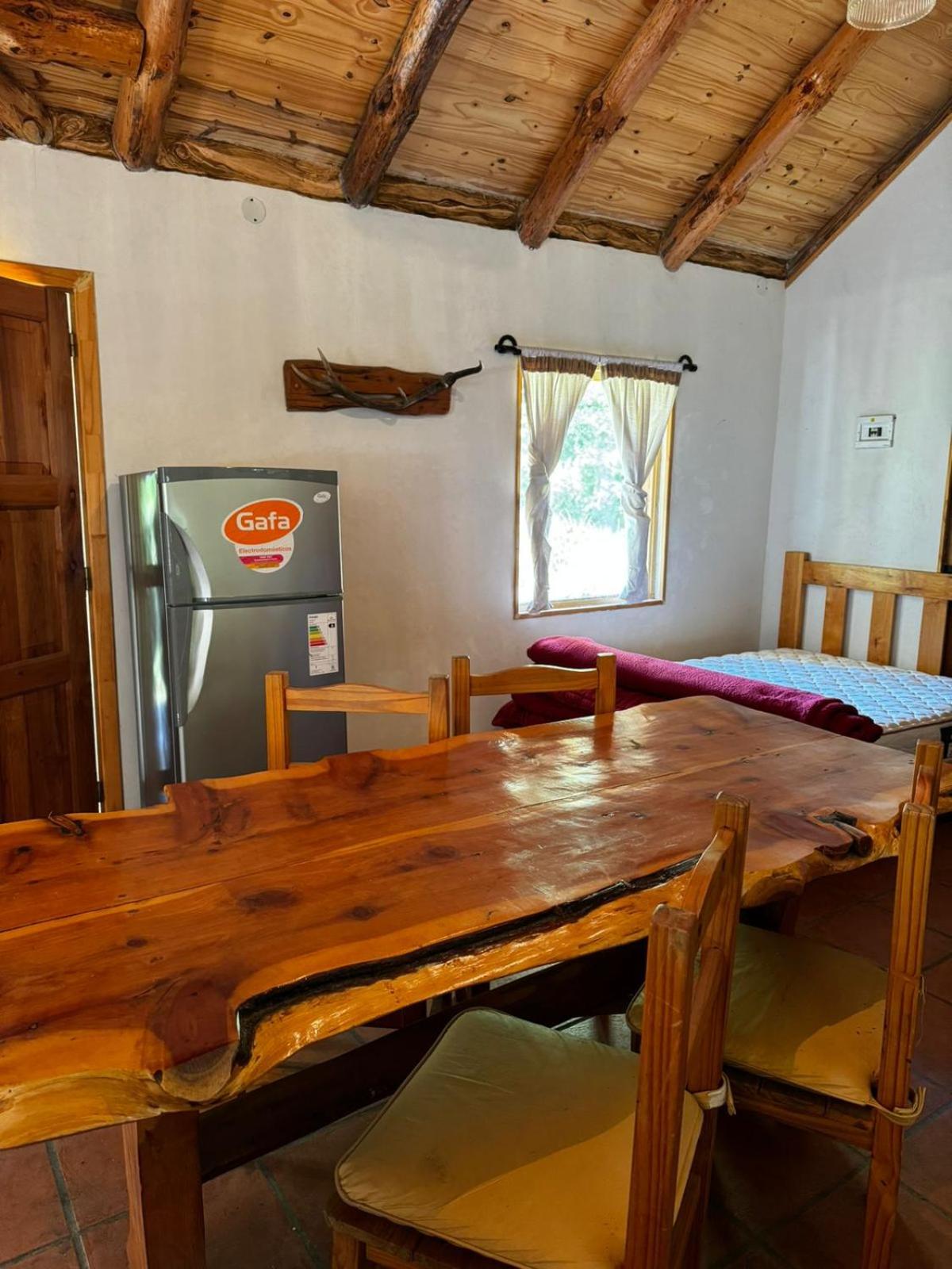 Cabaña El quincho de Bandurrias MELIQUINA