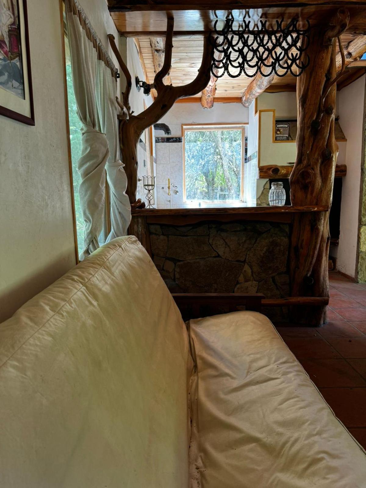 Cabaña El quincho de Bandurrias MELIQUINA