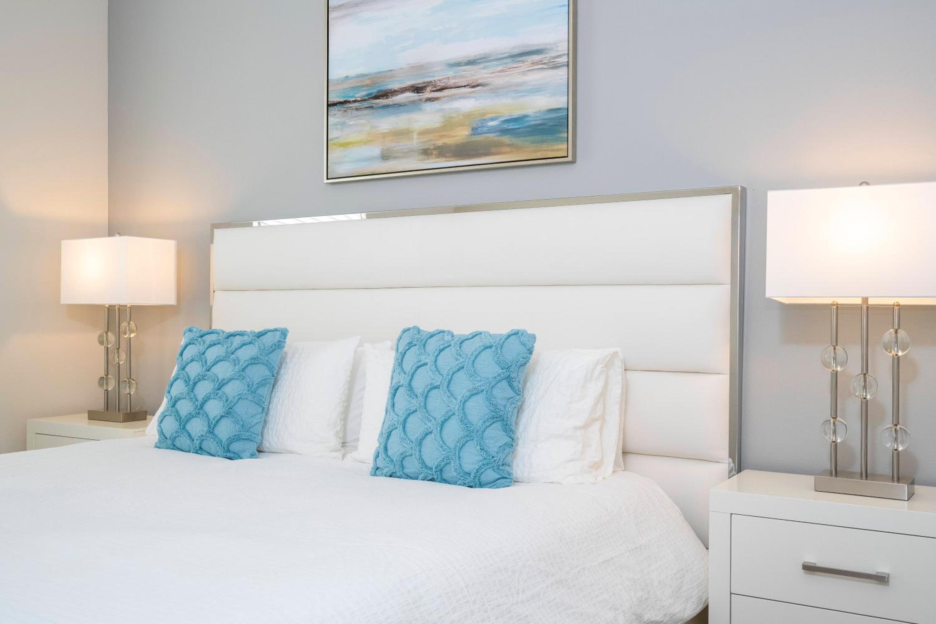 5 min to Disney NEW Upscale 5 Suites Villa