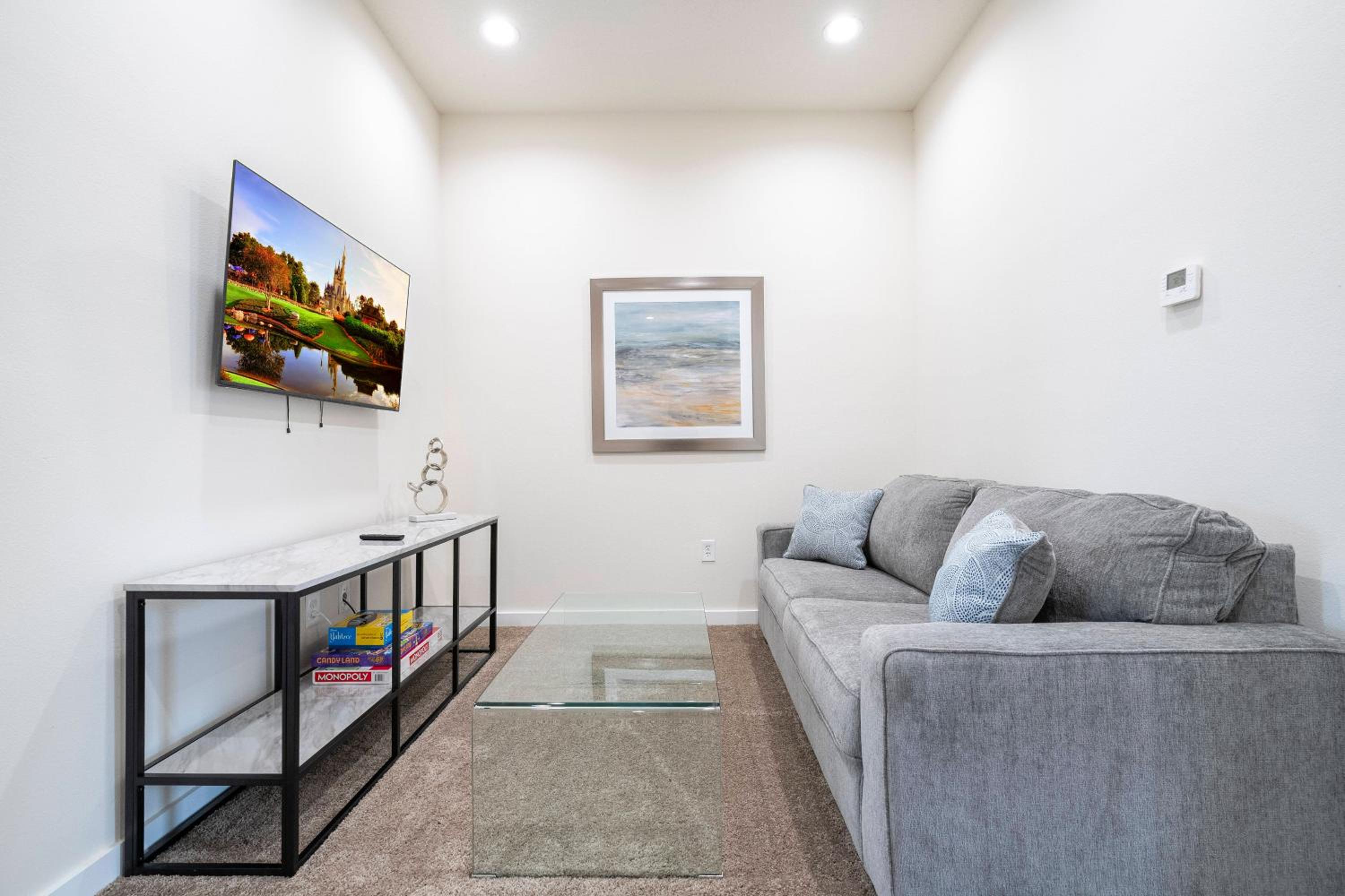 5 min to Disney NEW Upscale 5 Suites Villa