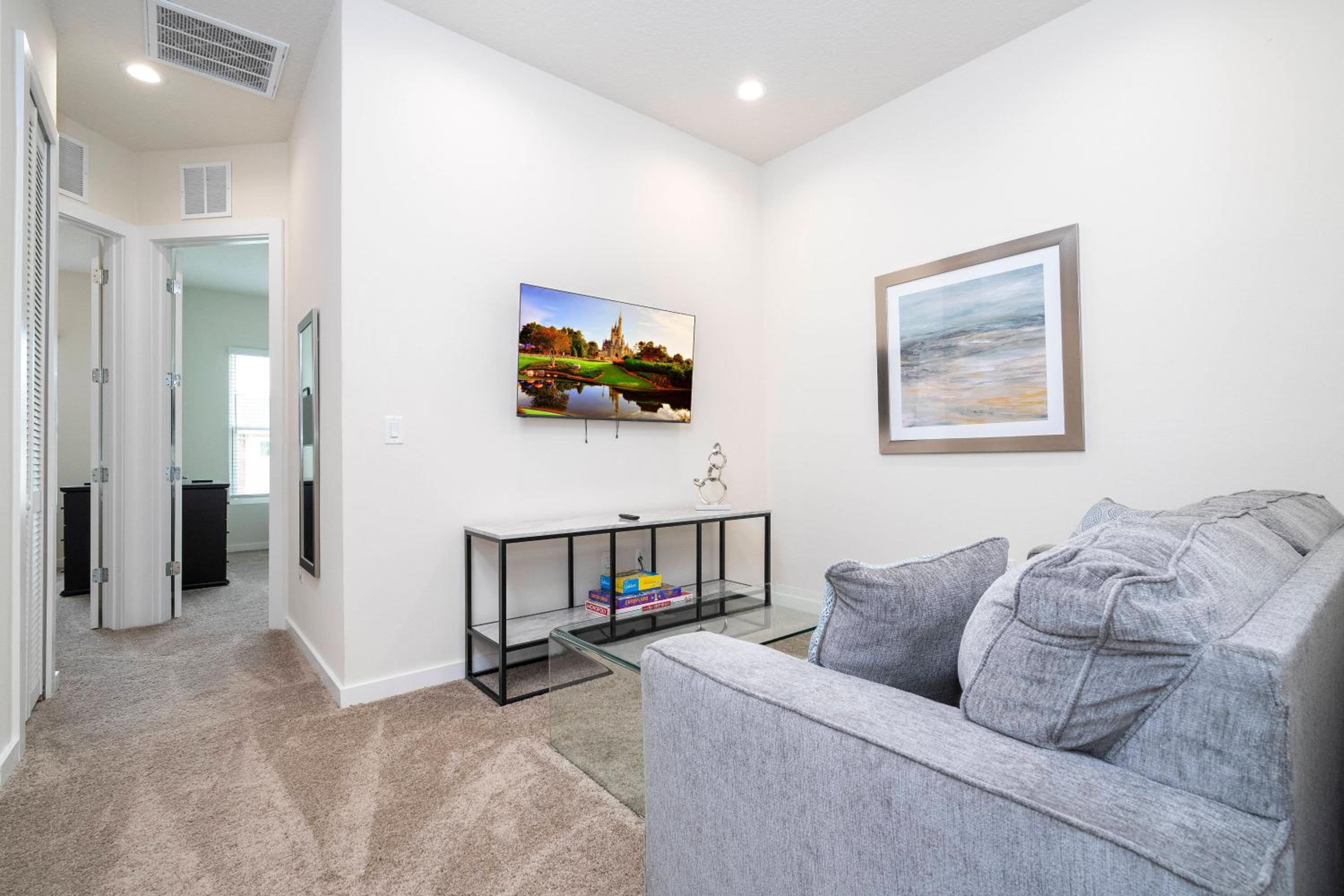5 min to Disney NEW Upscale 5 Suites Villa