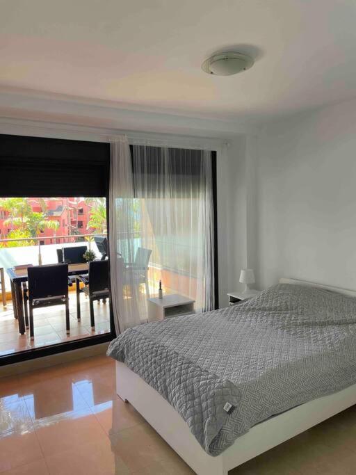 Luxury Marbella apt, pool,Beach. view 4