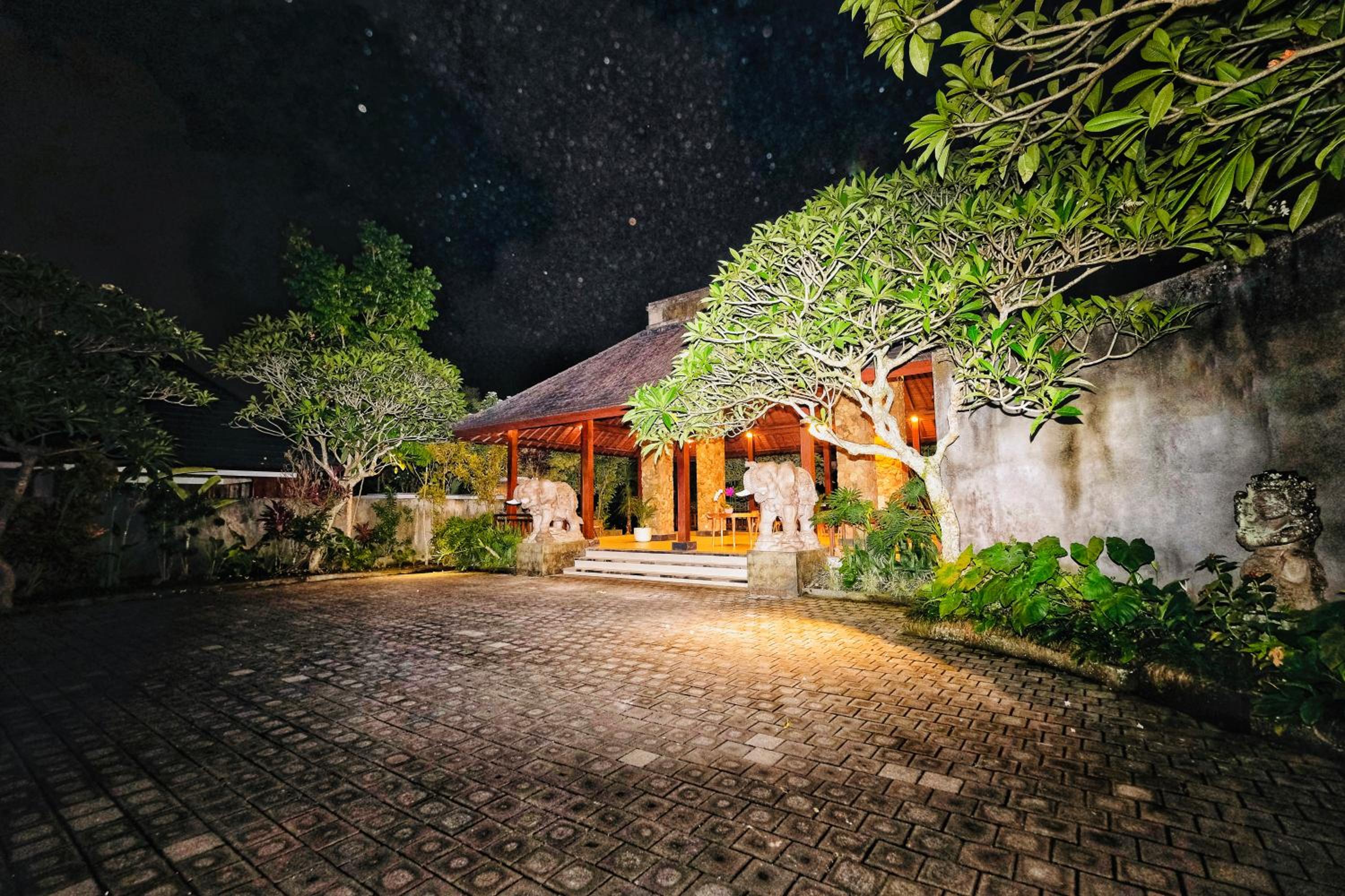 Photo 32