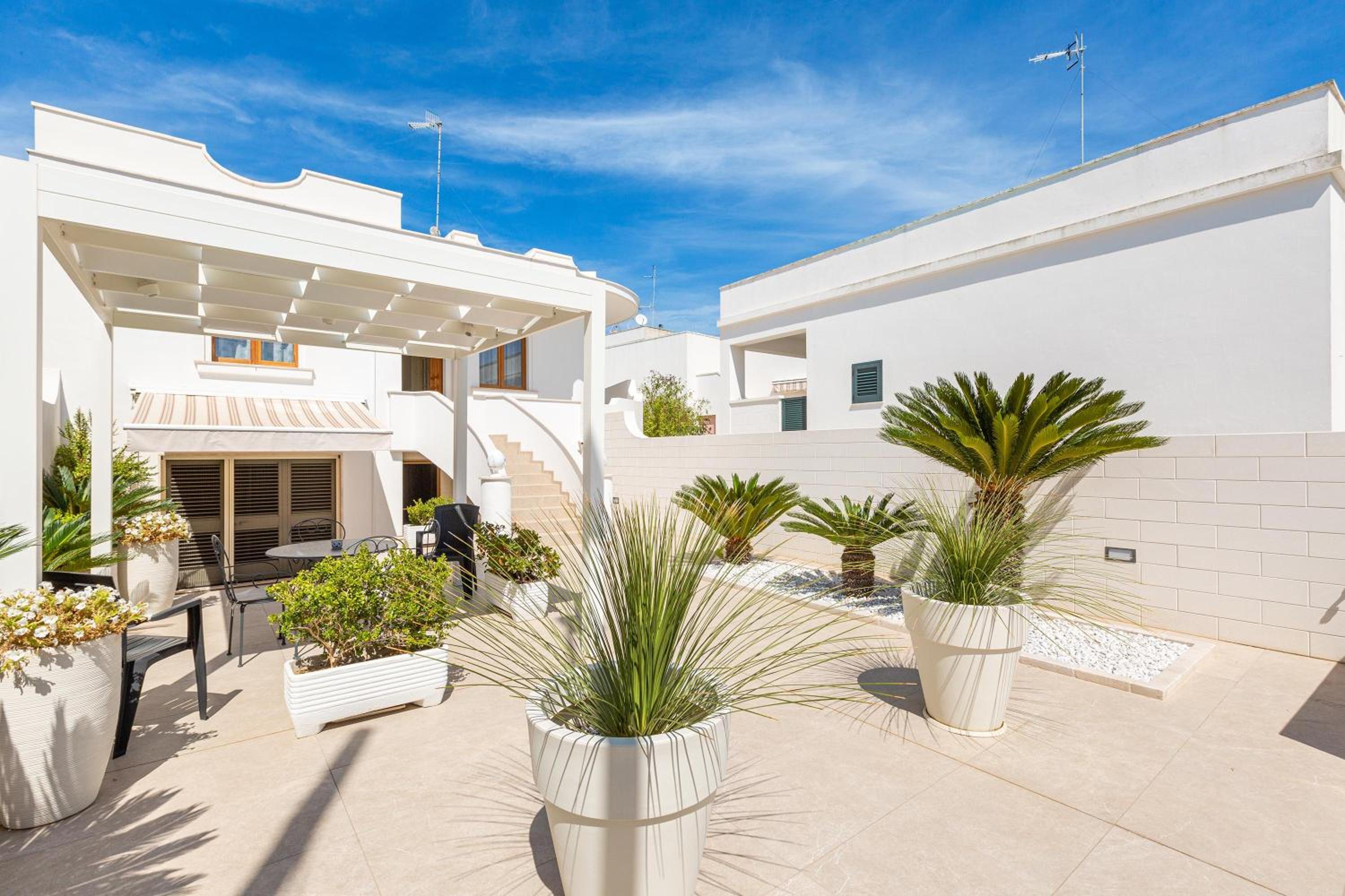 Casa Mirella view 2