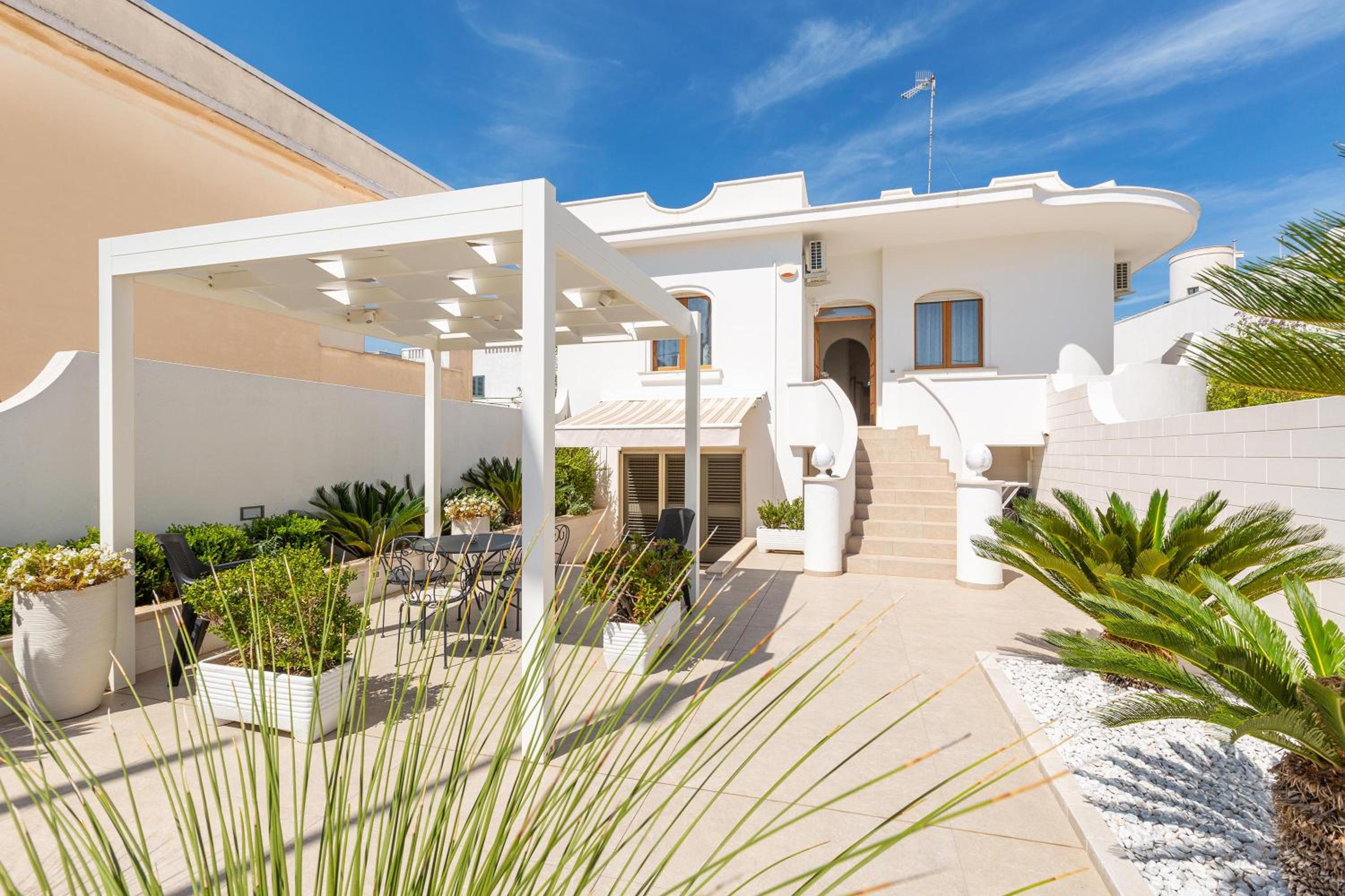 Casa Mirella view 3