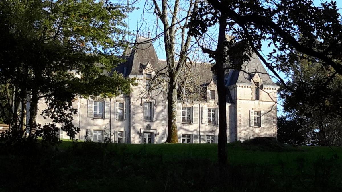 Chateau Pont Jarno B&B view 3