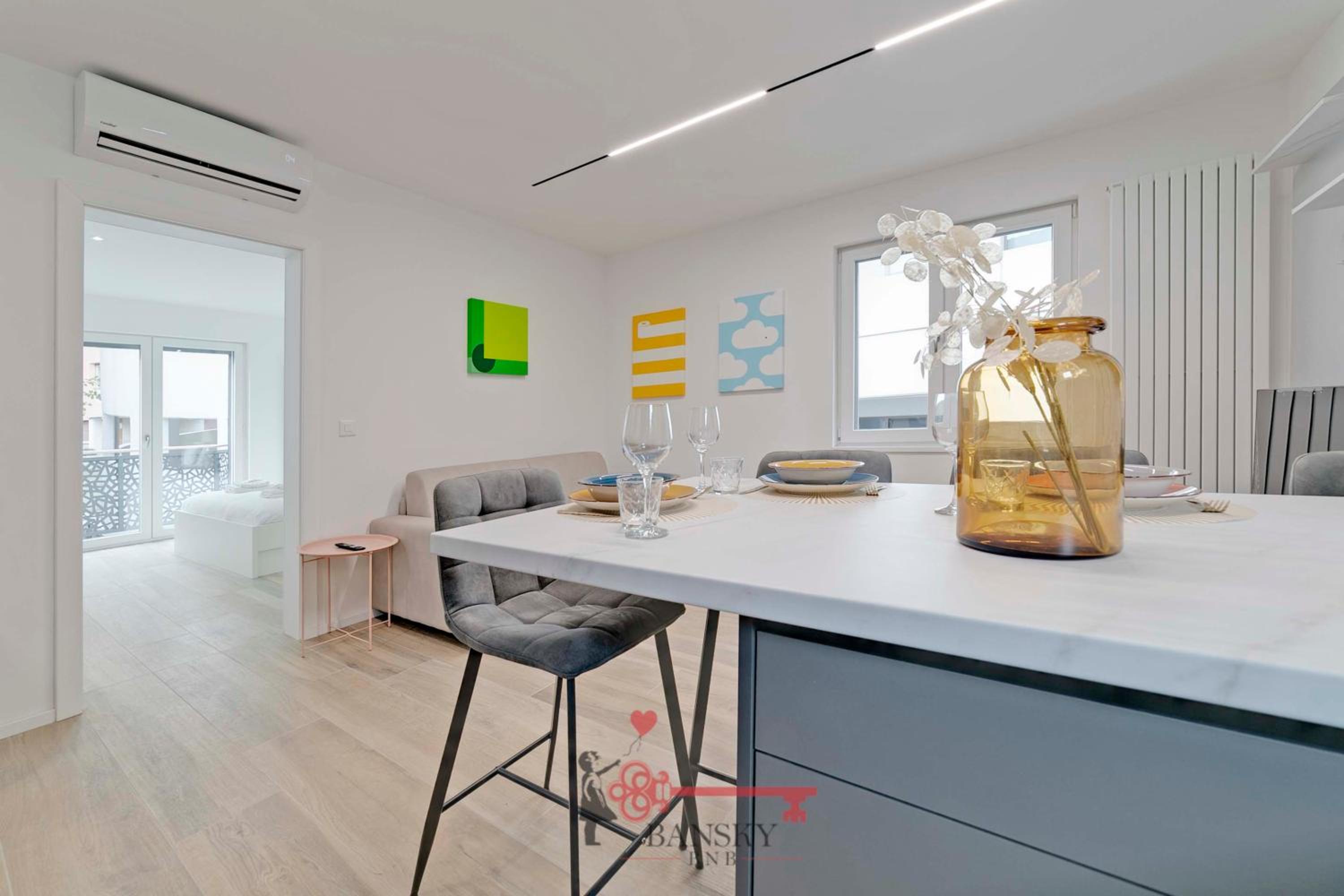 Home Sofia Room 2 - Modern Station -By EasyLife Swiss