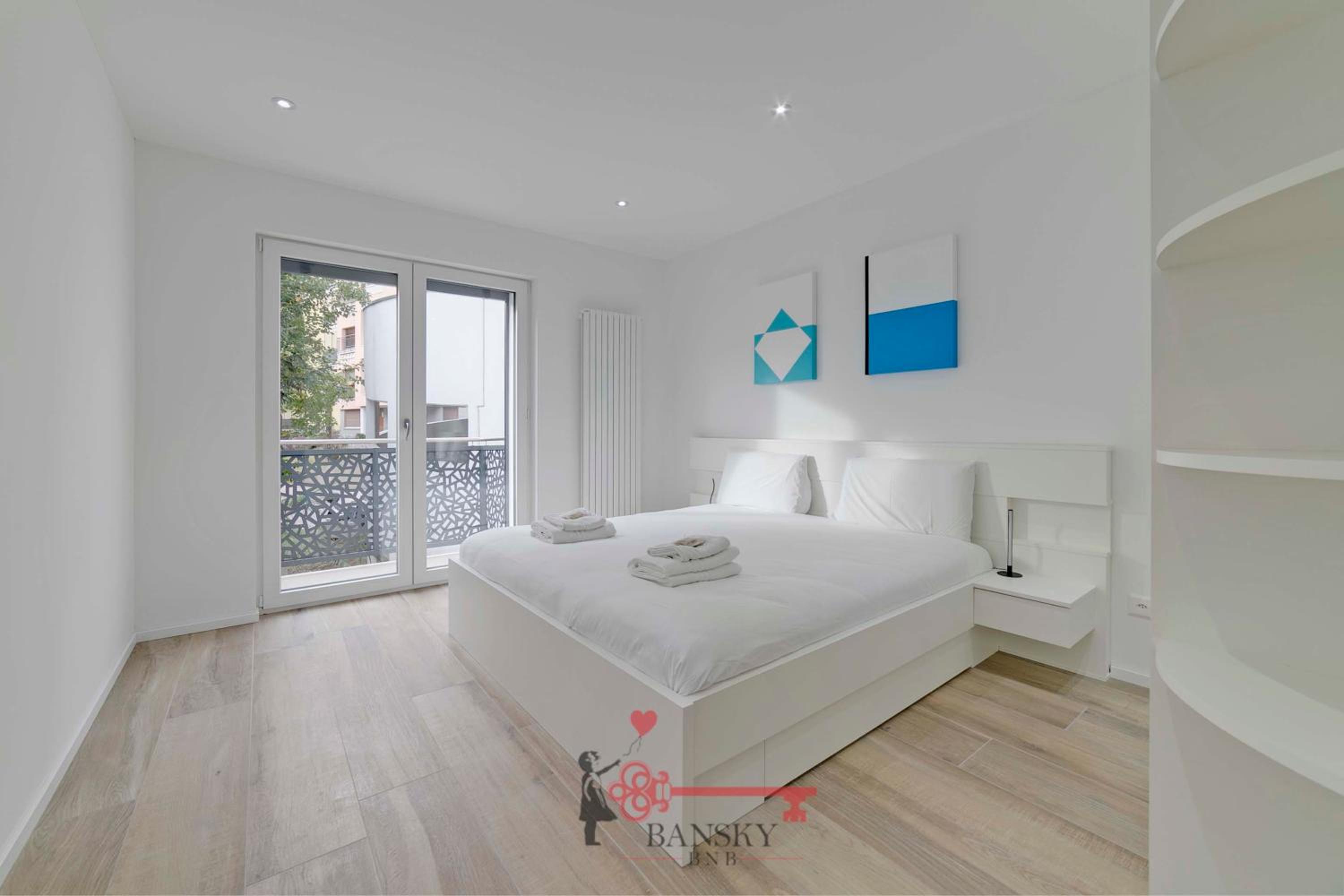 Home Sofia Room 2 - Modern Station -By EasyLife Swiss