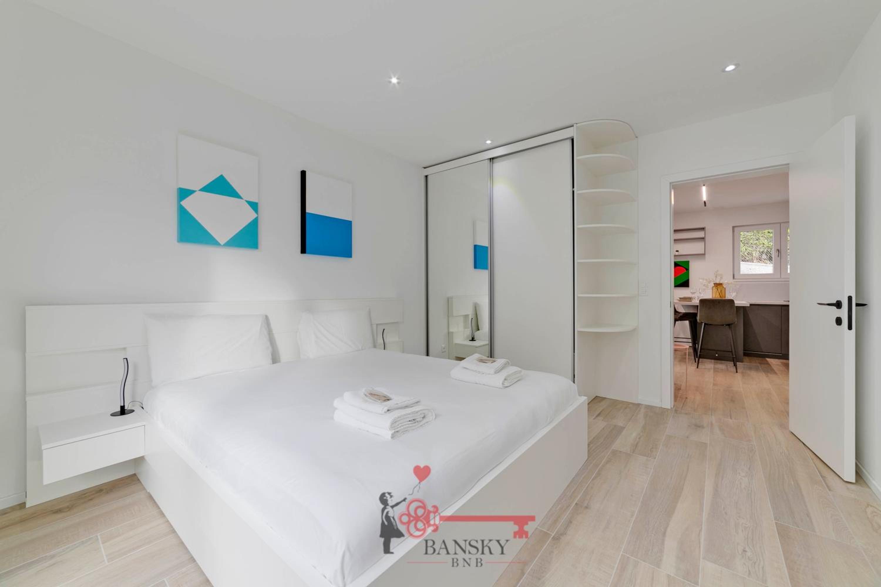 Home Sofia Room 2 - Modern Station -By EasyLife Swiss