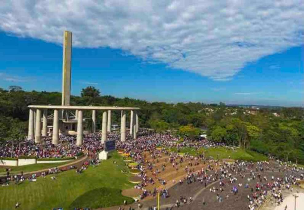 Casa de Campo em condômino Fechado.