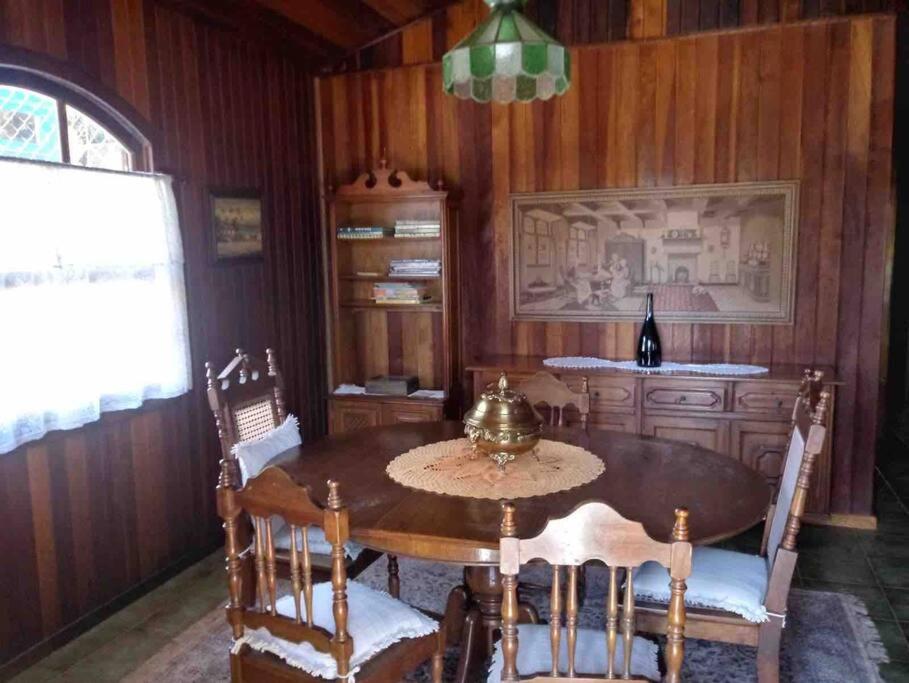 Casa de Campo em condômino Fechado.