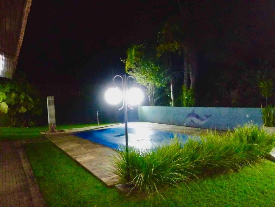 Casa de Campo em condômino Fechado.