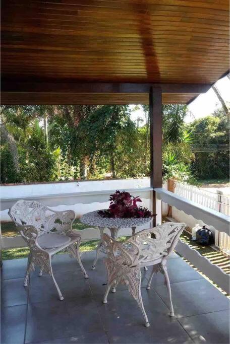 Casa de Campo em condômino Fechado.