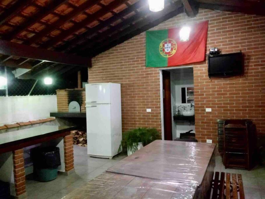 Casa de Campo em condômino Fechado.