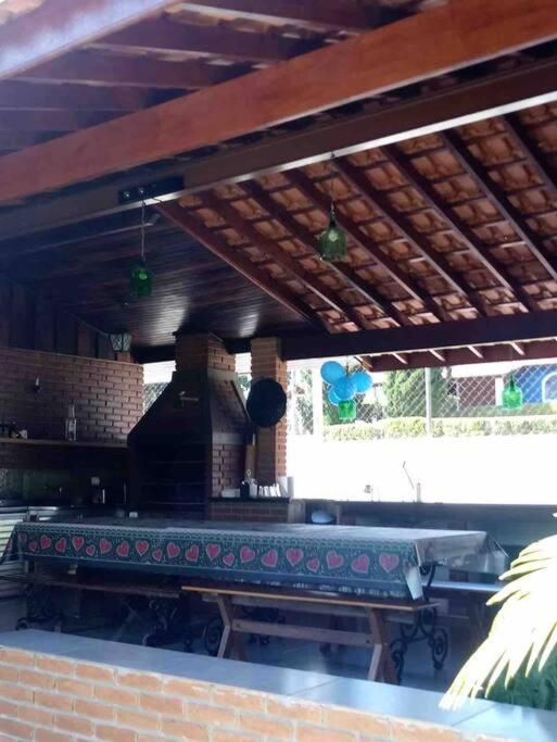 Casa de Campo em condômino Fechado.