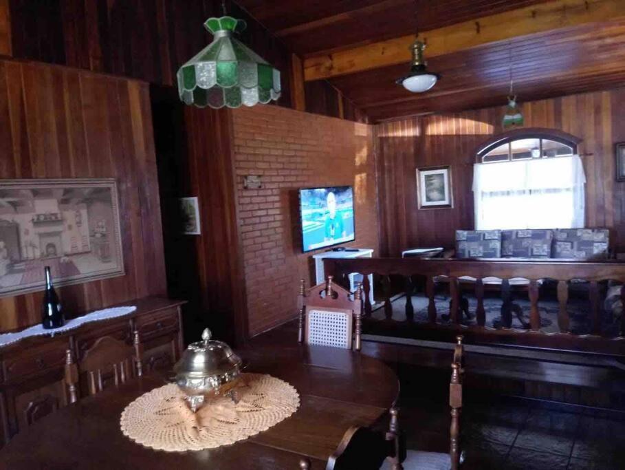 Casa de Campo em condômino Fechado.