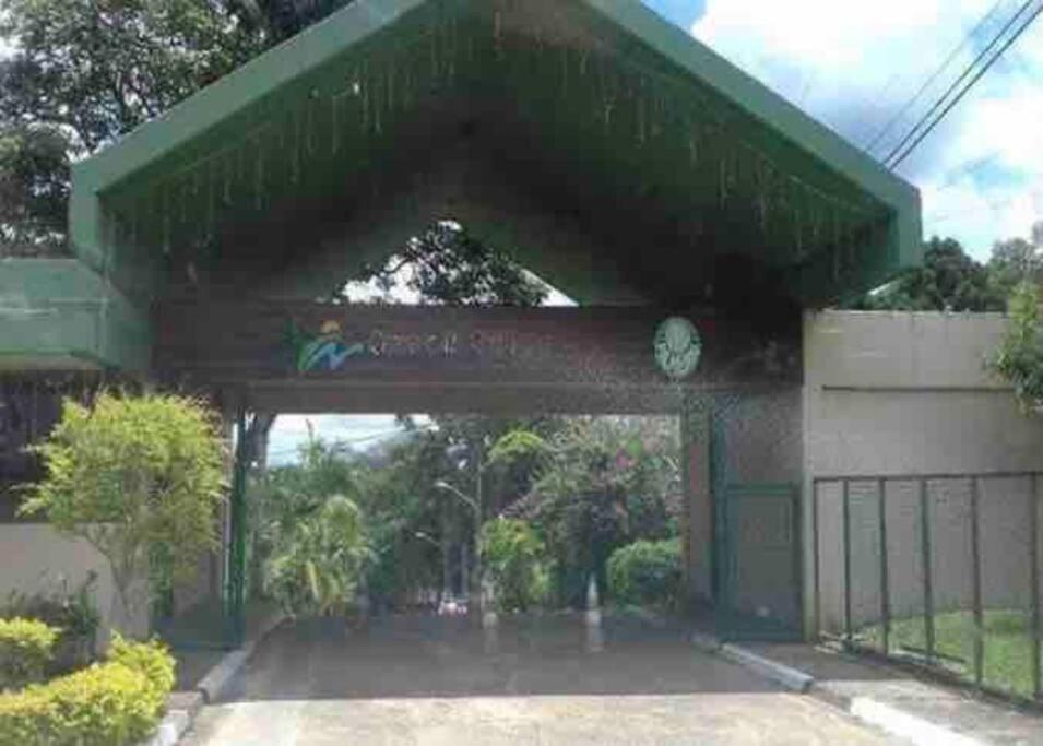 Casa de Campo em condômino Fechado.