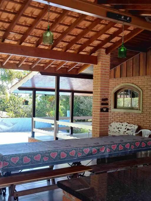 Casa de Campo em condômino Fechado.