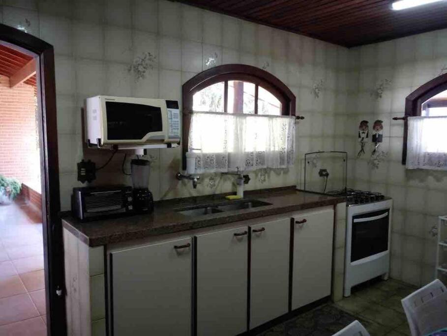 Casa de Campo em condômino Fechado.