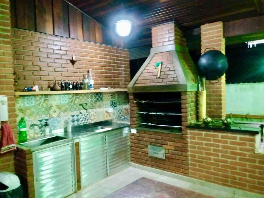Casa de Campo em condômino Fechado.
