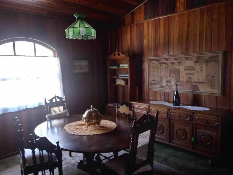 Casa de Campo em condômino Fechado.