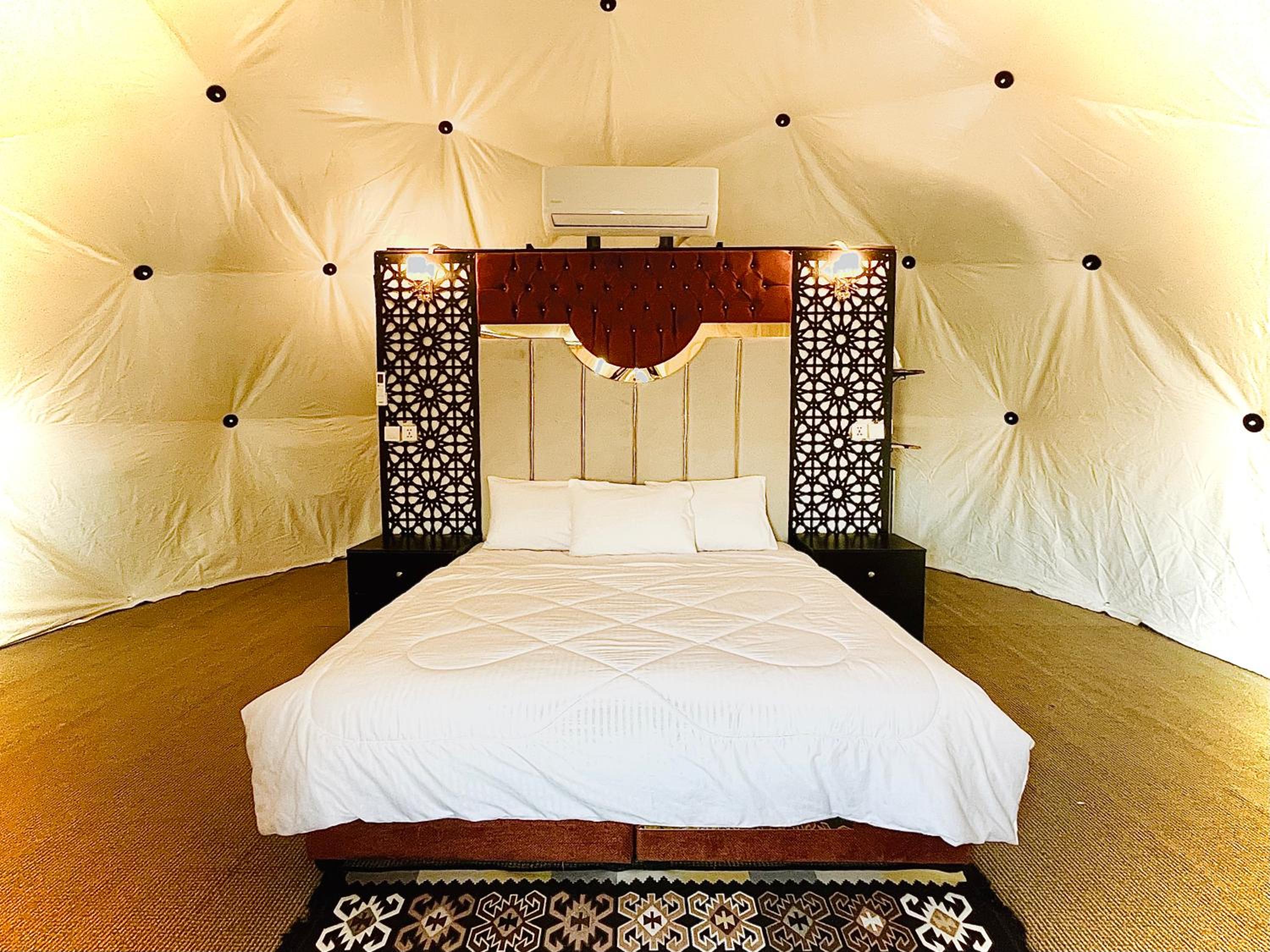 Hasan Zawaideh Luxury Camp 2 4