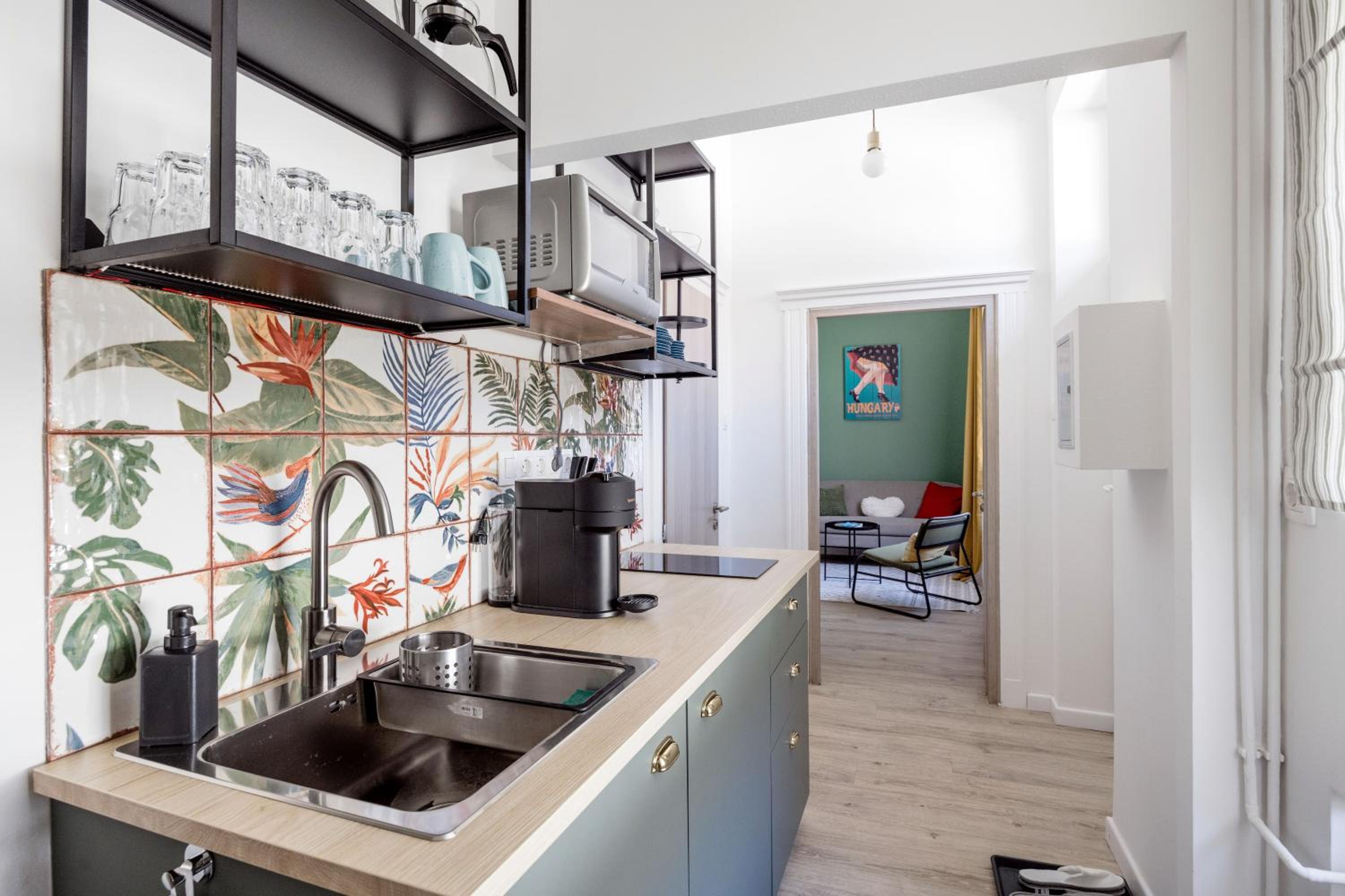 Stylish and colourful apartment in the city centre view 2