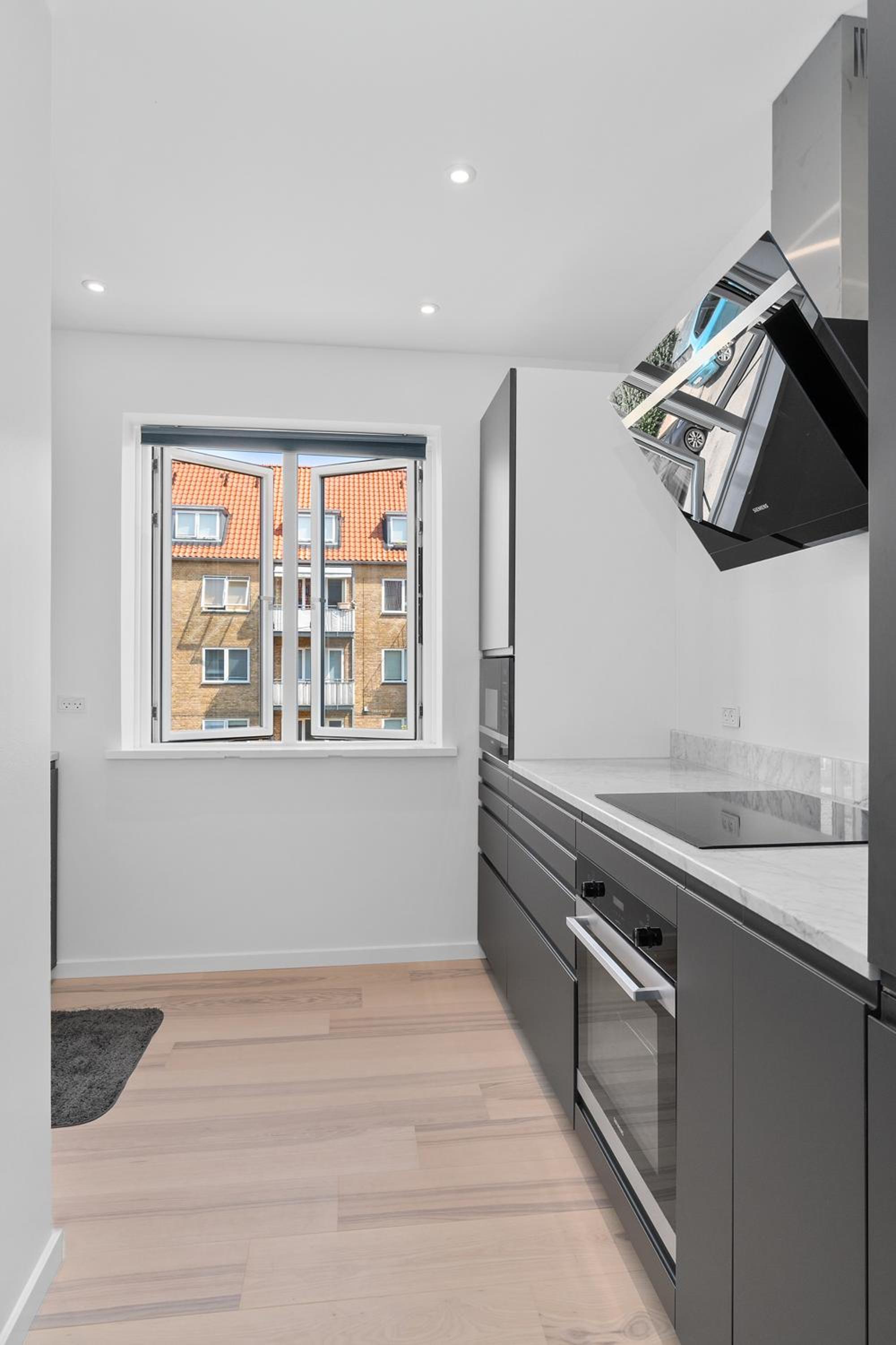 Modern Central Located Apartment