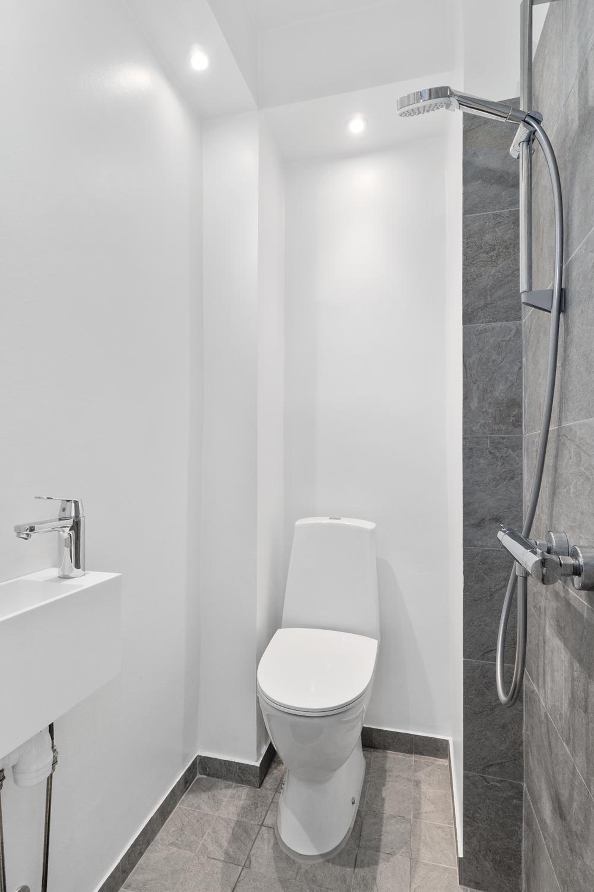 Modern Central Located Apartment