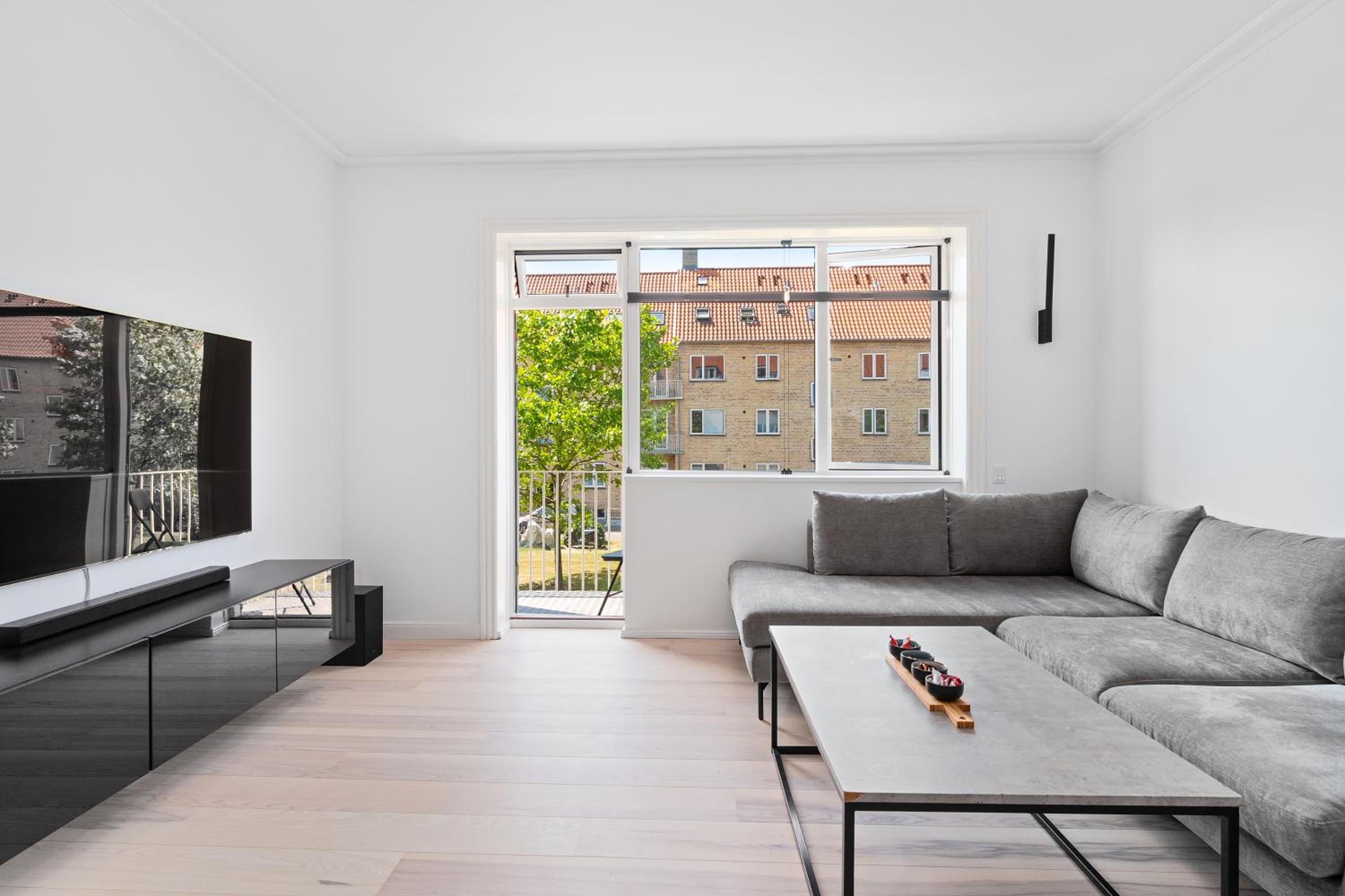 Modern Central Located Apartment
