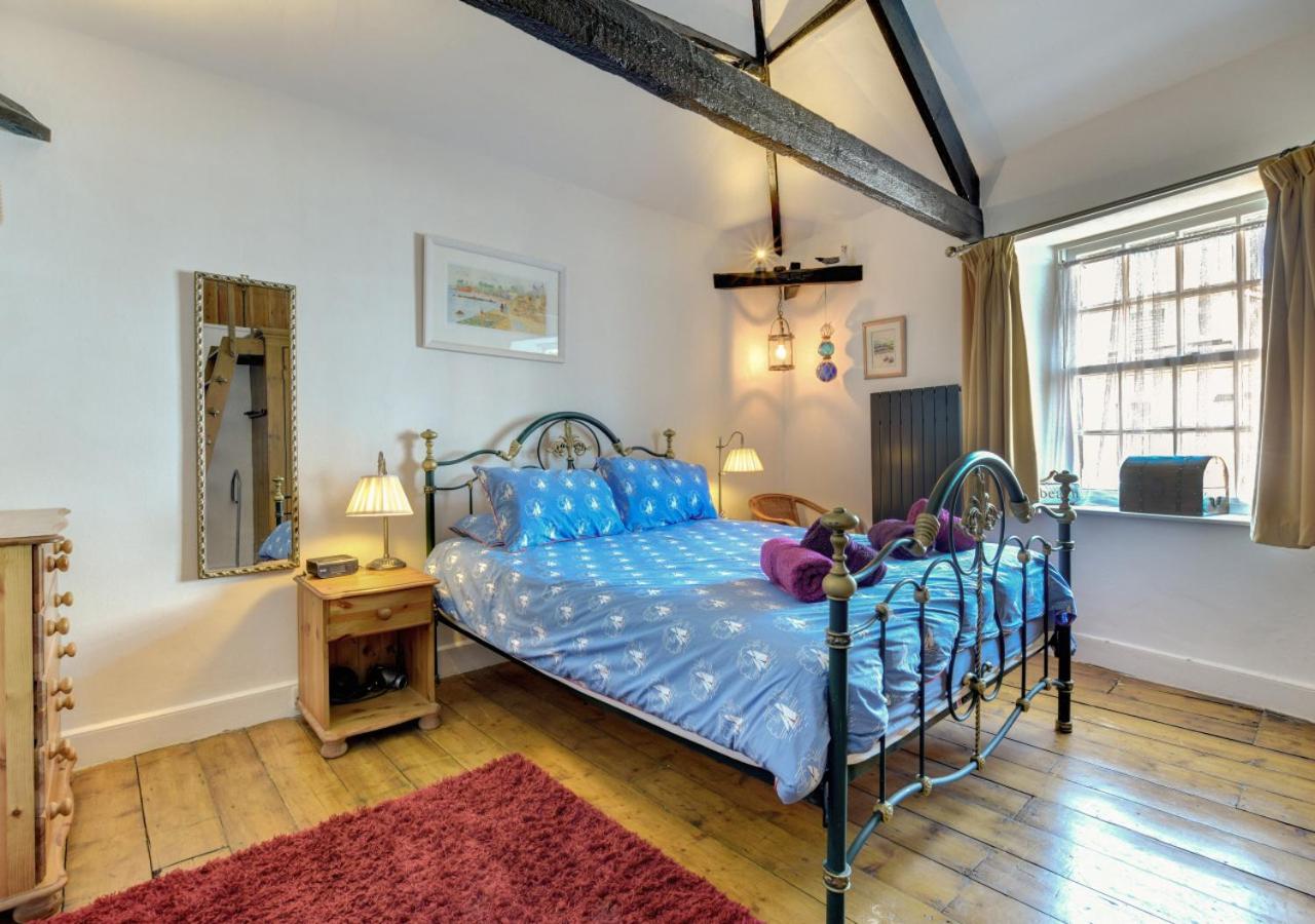 3 Bed in Torquay oc-h75059