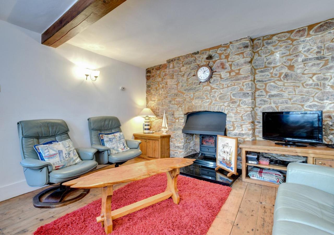 3 Bed in Torquay oc-h75059