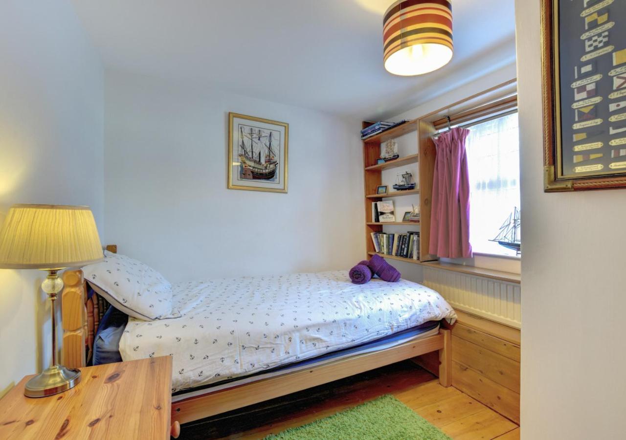 3 Bed in Torquay oc-h75059
