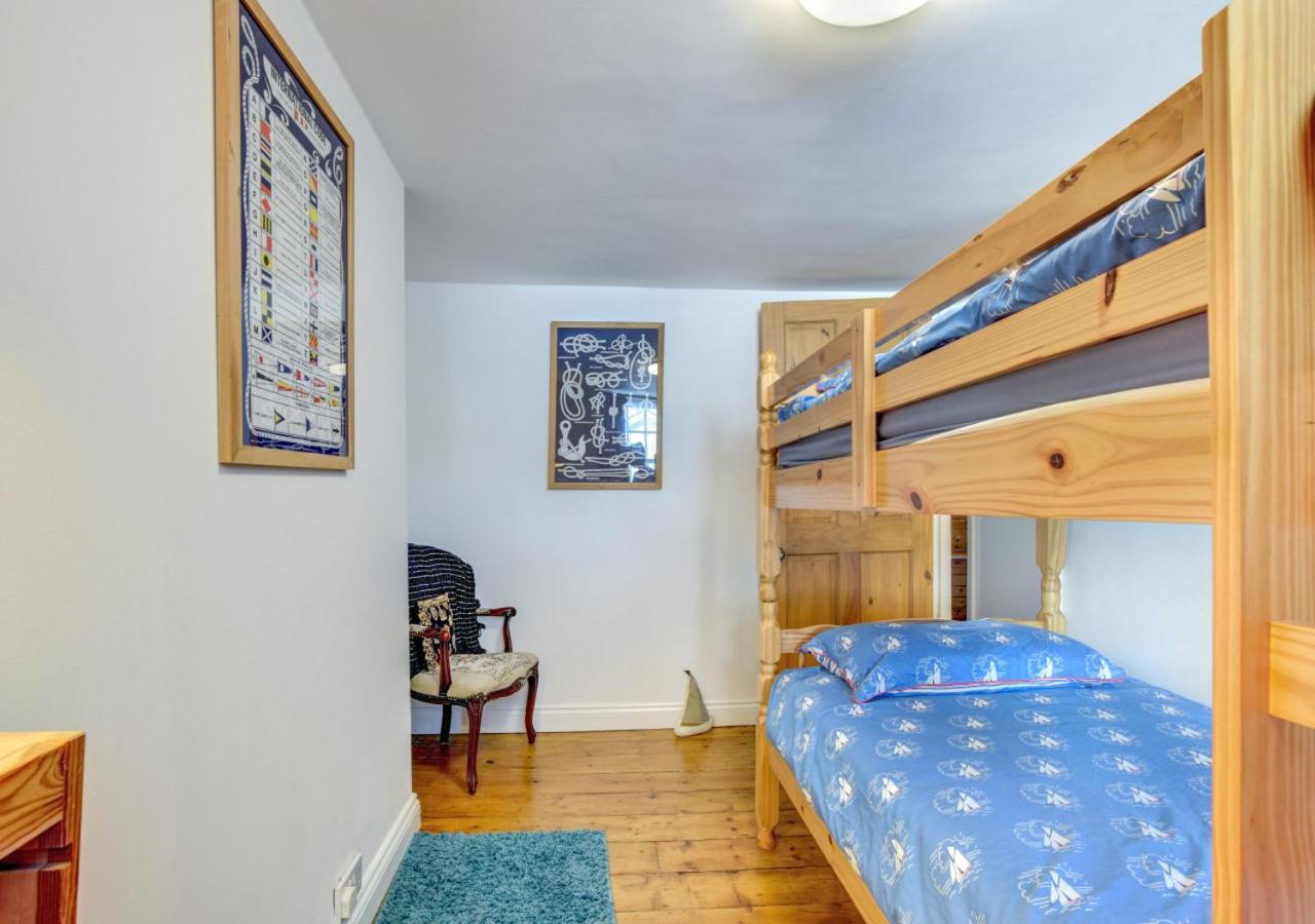 3 Bed in Torquay oc-h75059