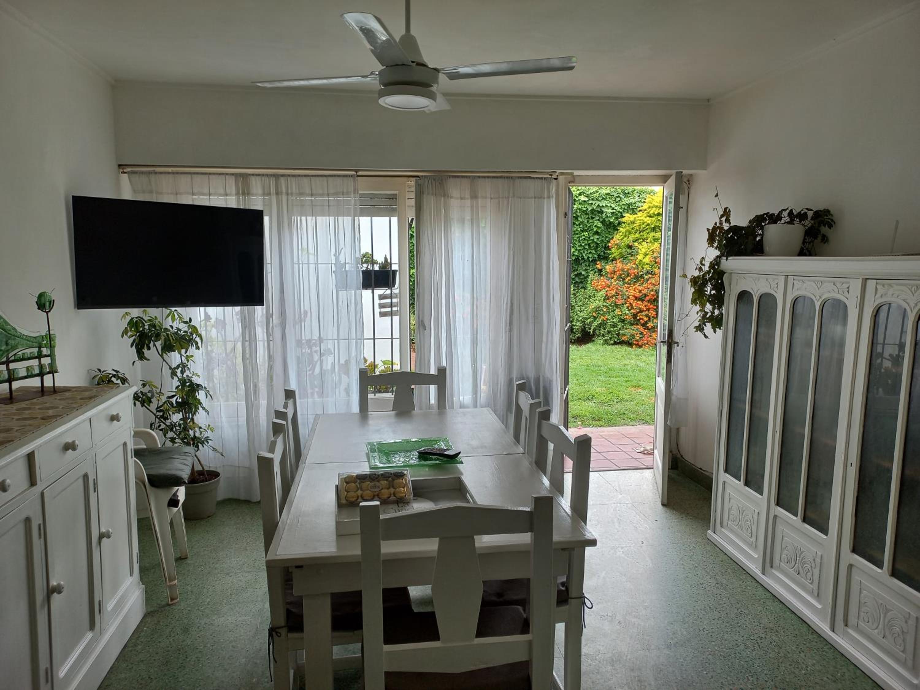 Jana house