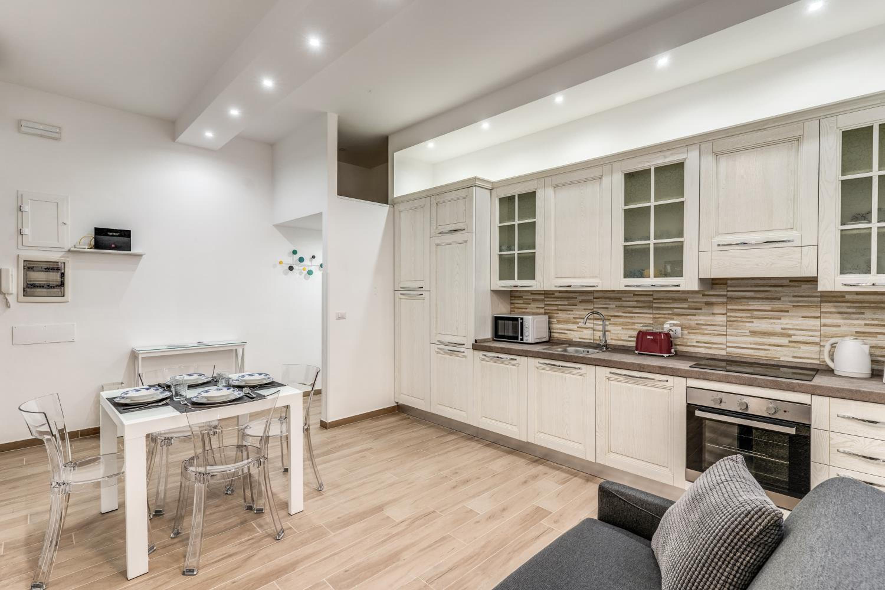 New flat in front StPeter Square