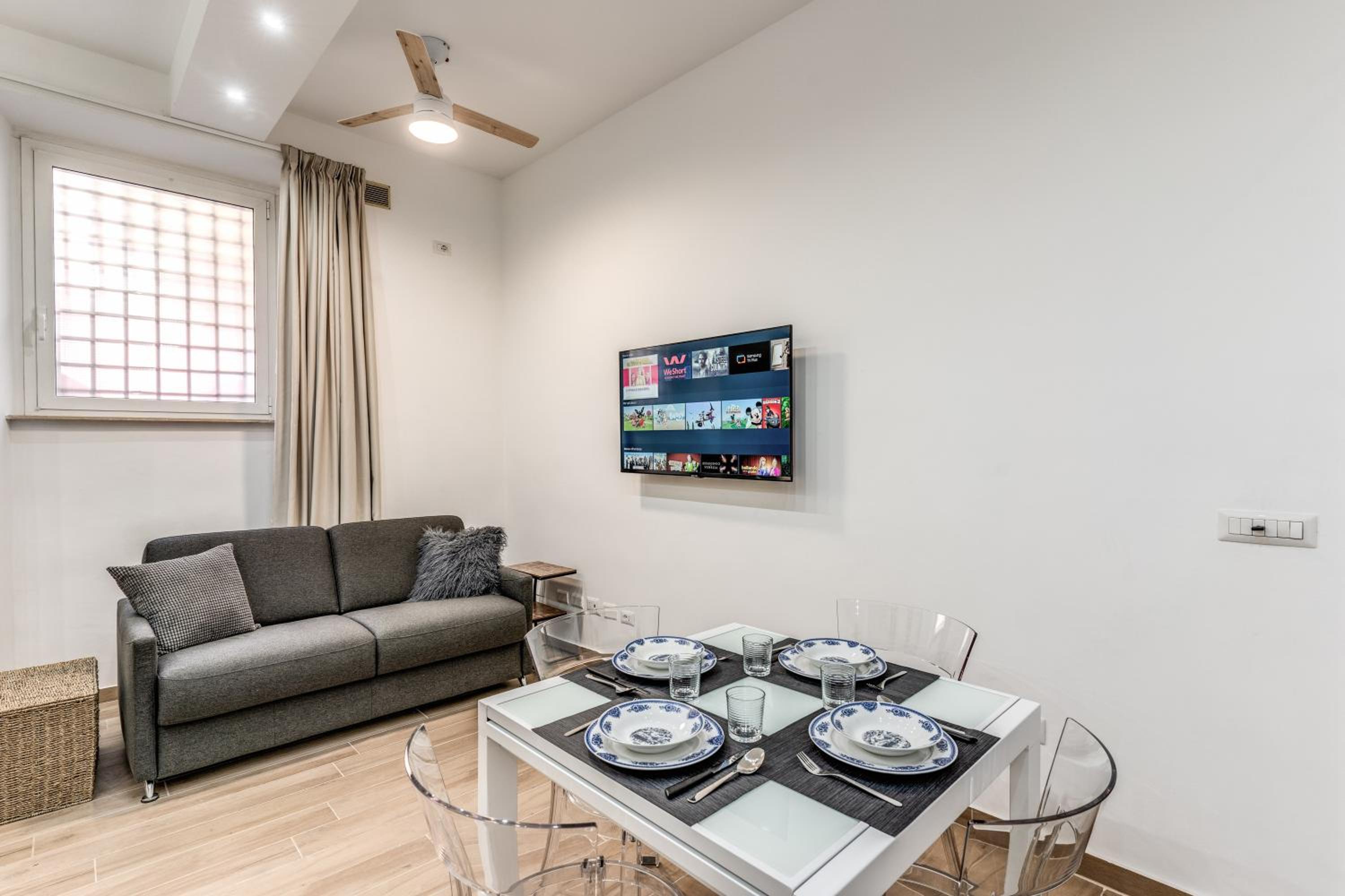 New flat in front StPeter Square