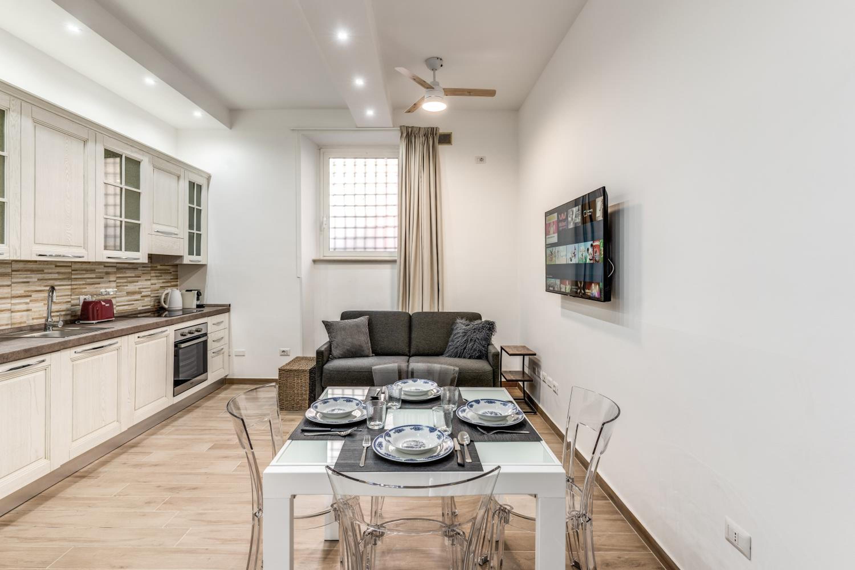 New flat in front StPeter Square