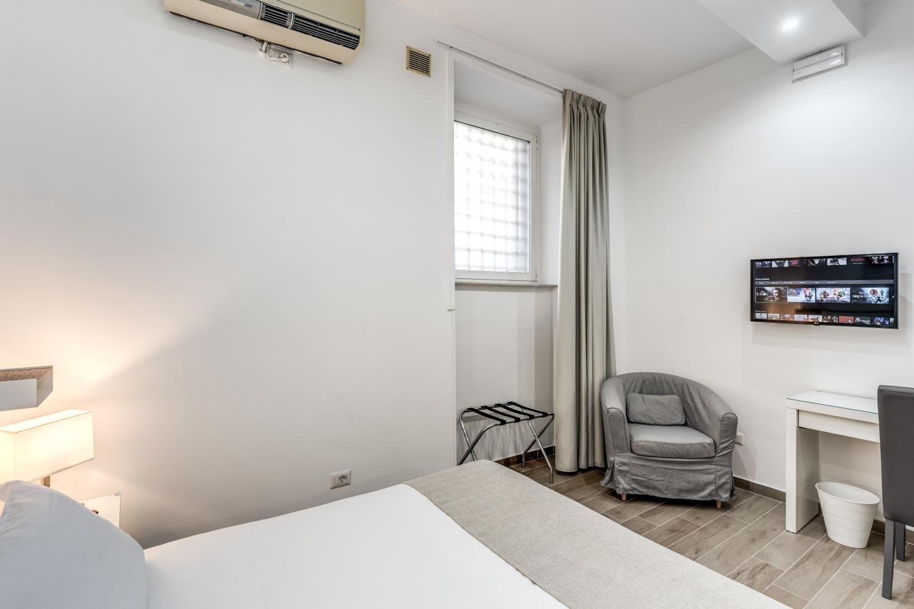 New flat in front StPeter Square