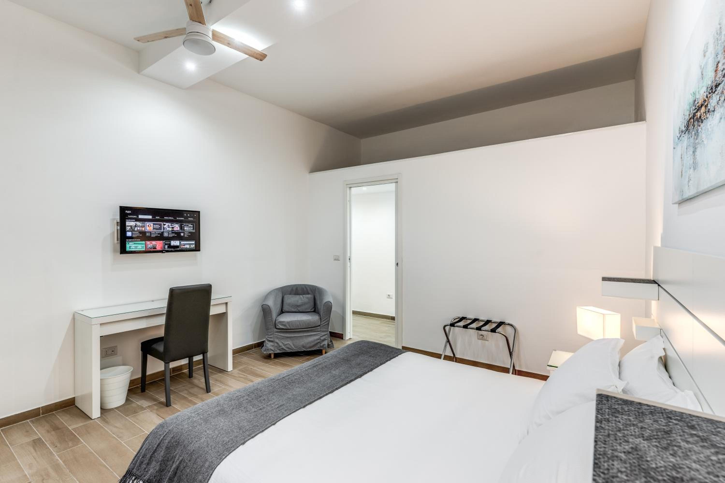 New flat in front StPeter Square