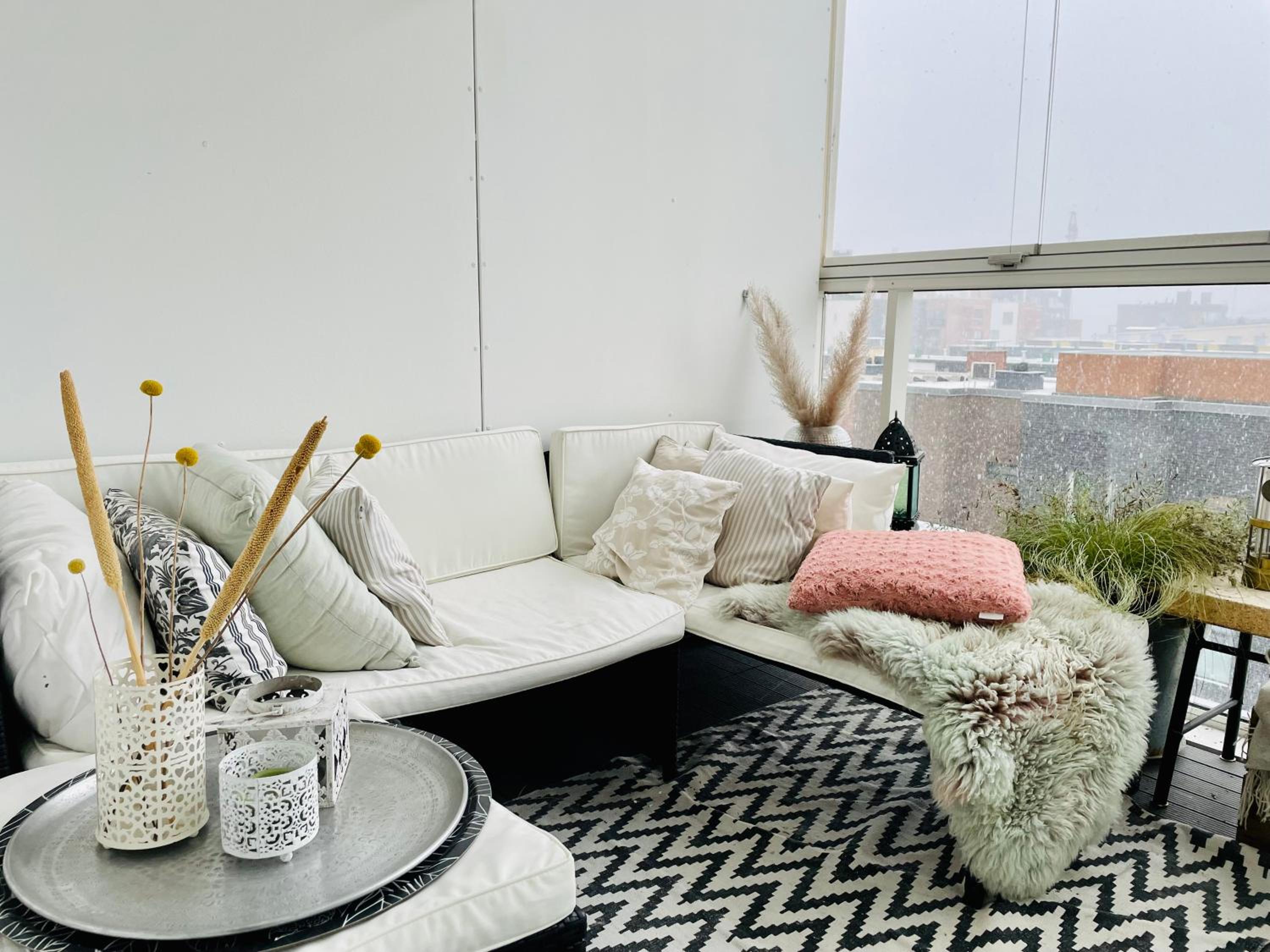 Modern and cosy 3-bedroom apartment with private sauna, in trendy Kalasatama view 3