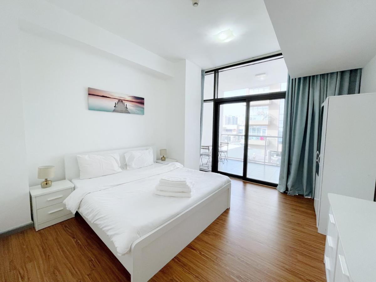 Elite LUX Holiday Homes - One Bedroom Apartment in Silicon Oasis, Dubai