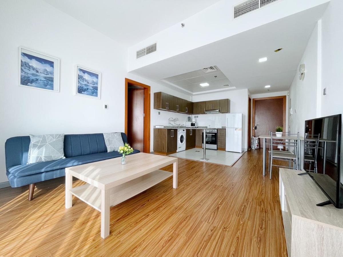Elite LUX Holiday Homes - One Bedroom Apartment in Silicon Oasis, Dubai