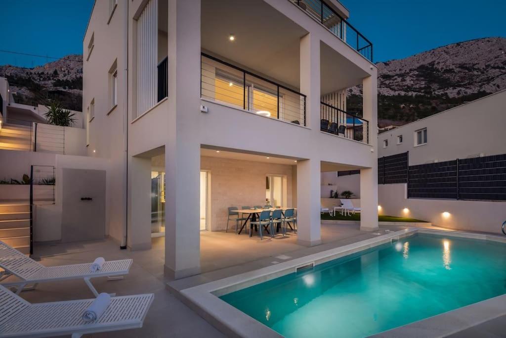 Modern Villa Maris - with heated pool & sea view view 3
