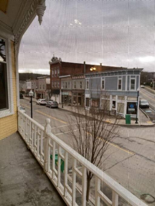 Small Town Hideaway