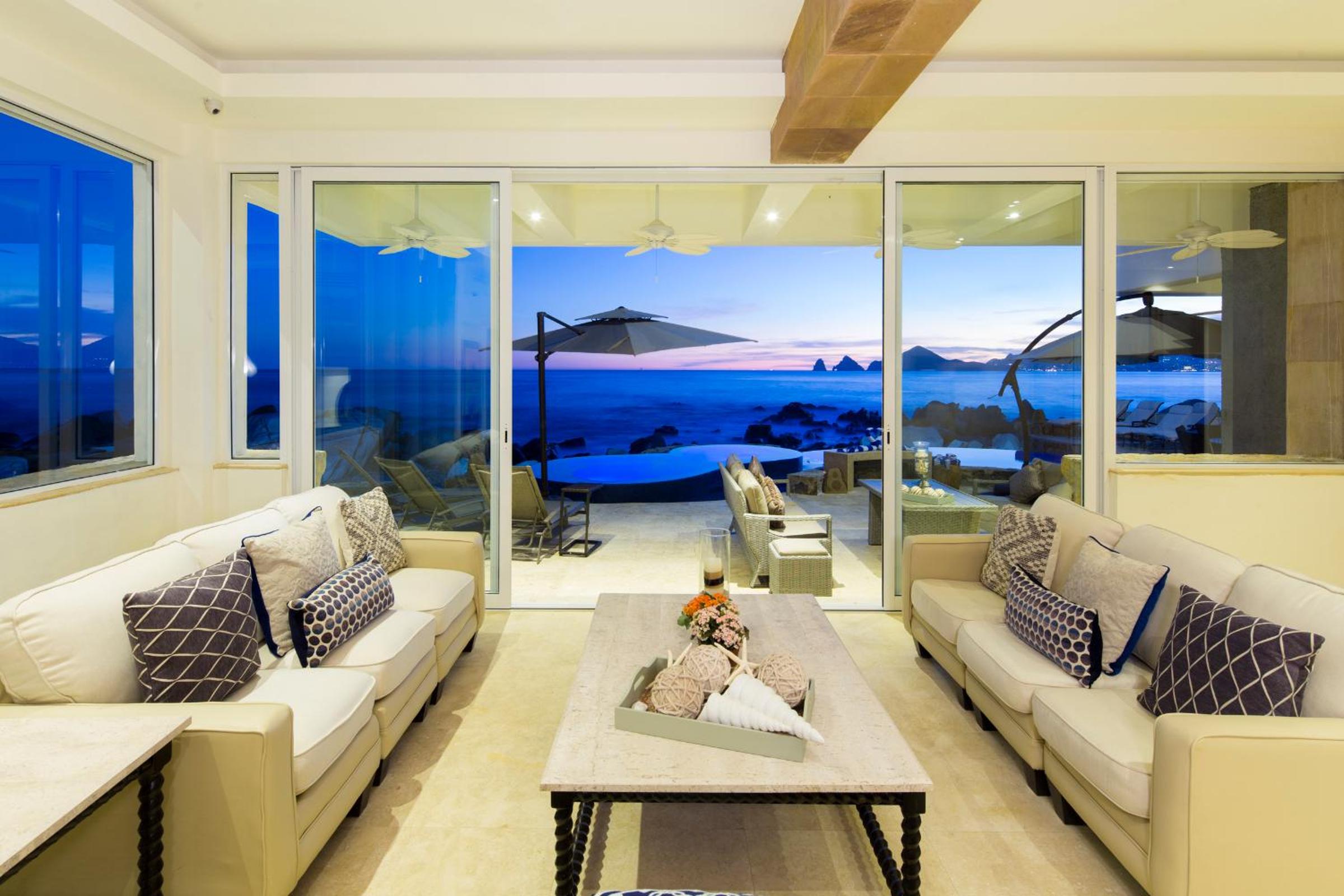 Casa Luna - Luxury Villa - Oceanfront, Private Infinite Pool & Cabos Arch view view 3